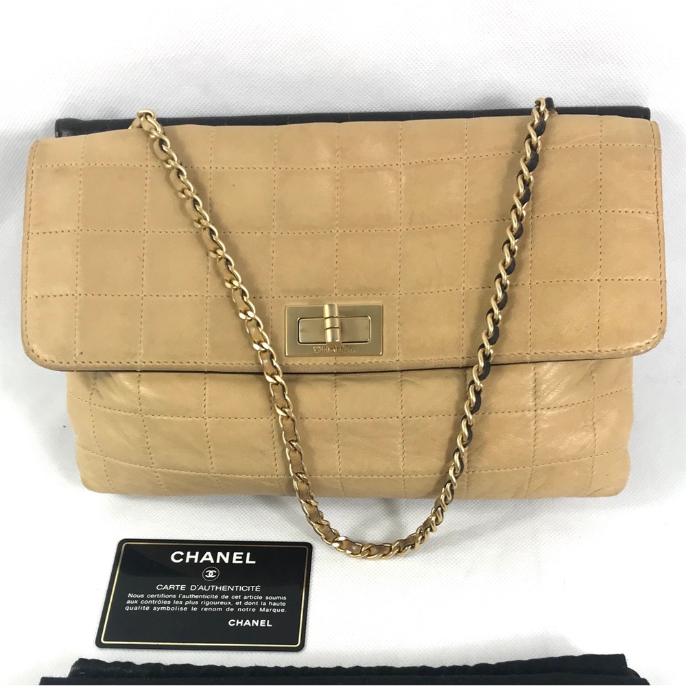RARE Hot Find! Chanel 2 Face Sheepskin Flap Crossbody - Authentic - Picture 5 of 16